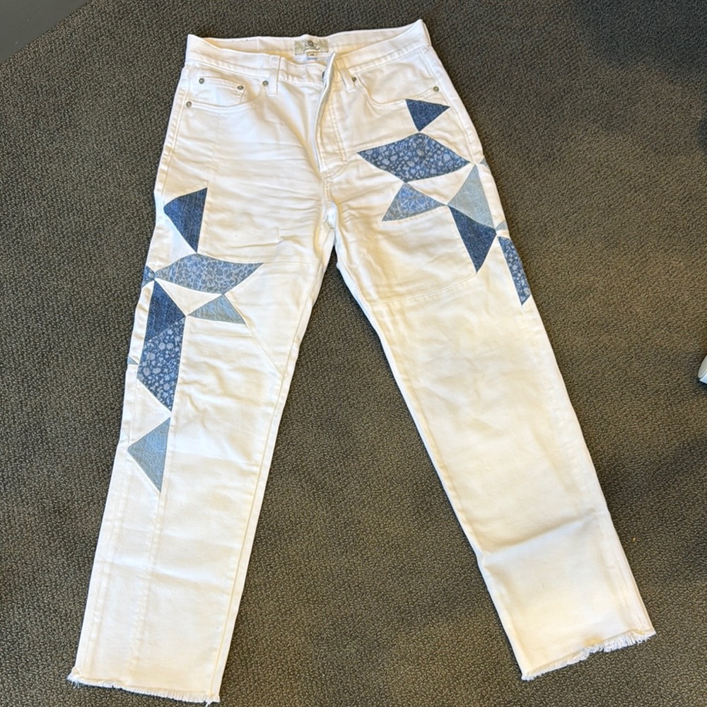 Lucky Brand White and Blue Ankle Cropped Jeans